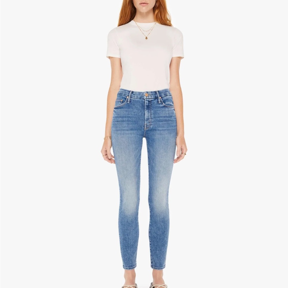 Mother Jeans. High Waisted Looker Ankle in Neither Here Nor There.